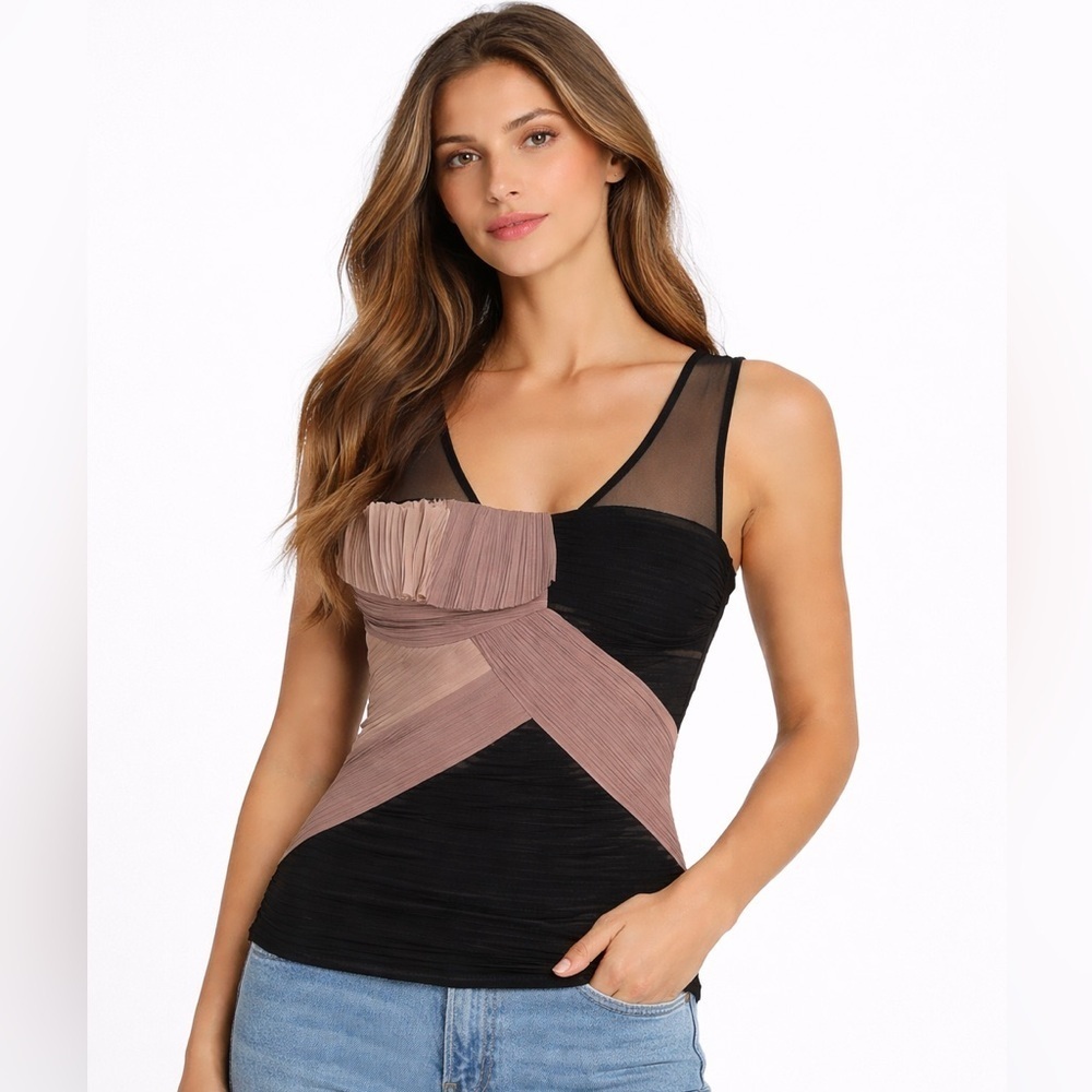 Bcbg MaxAria Absolutely Adorable Top Size 0 NWT